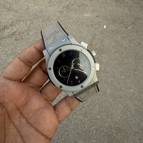 ساعة اوبلو كلاسك سموك سلفر