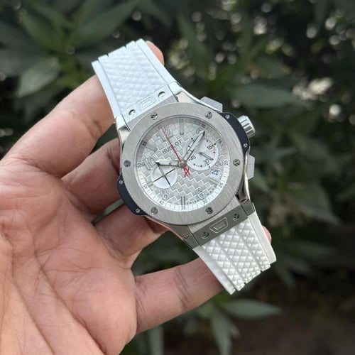 ساعة big bang حجم كبير