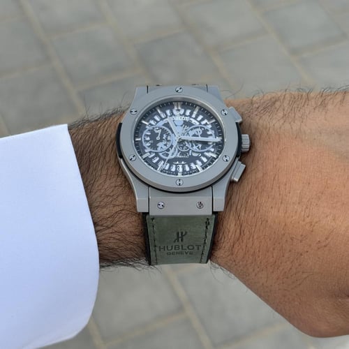 ساعة كلاسك زيتي اوبلو