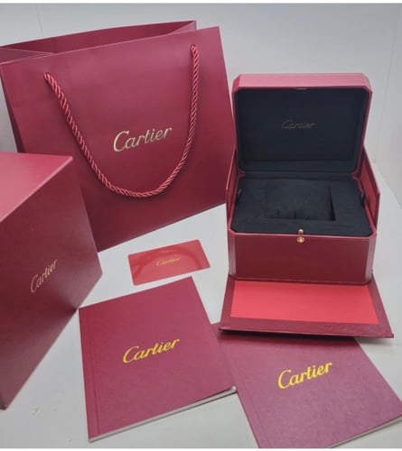 ساعة سكيلتون اسود جلد بطاريه