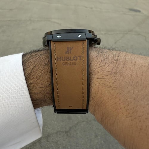 ساعة اوبلو اسودّ كتم إطار لامع مميزه