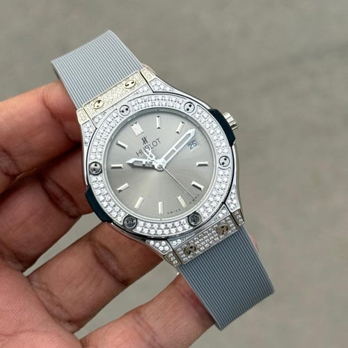 ساعة هوبلت نسائيه /1012