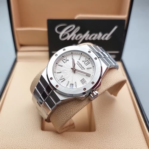 ساعة شوبارد alpine