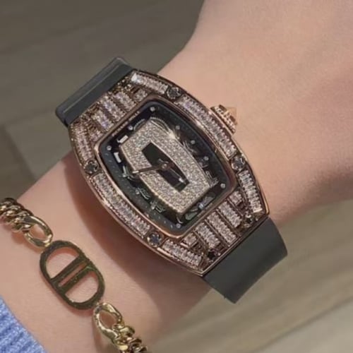 ريتشارد ميل نسائيه روز قولد