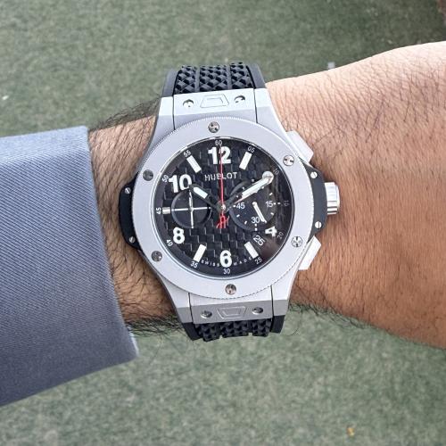 ساعة هوبلو تيتانيوم اسود big bang