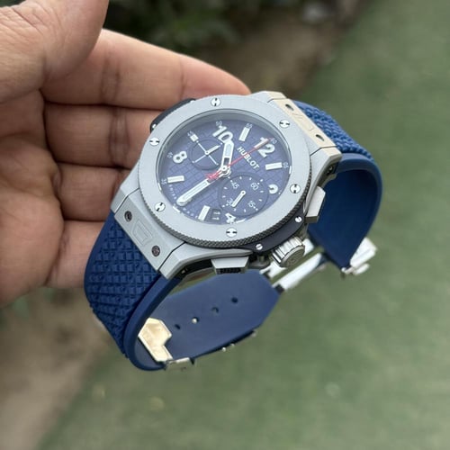 ساعة big bang الزرقاء