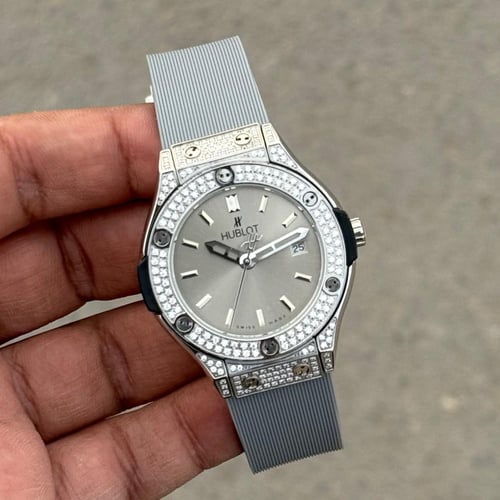 ساعة هوبلت نسائيه /1012