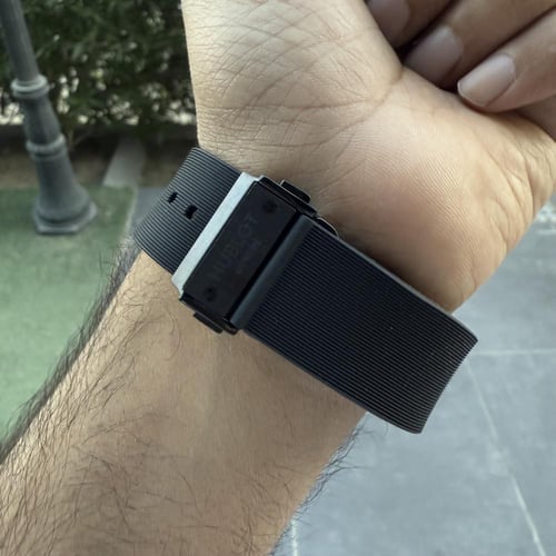 ساعة اوبلو كلاسك ربر اسود