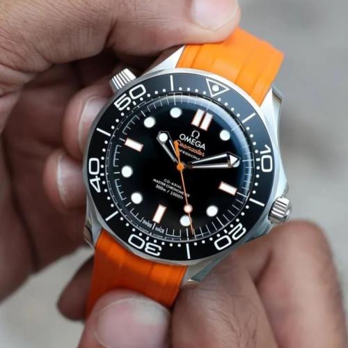 ساعة سي ماستر اورنج اتوماتيك