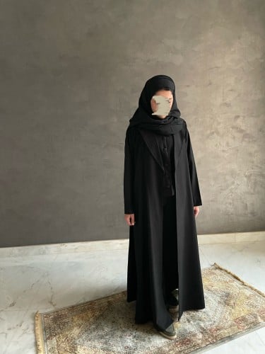 Formal black abaya with a separate inner piece