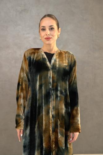 Velvet abaya in more than one color, simple