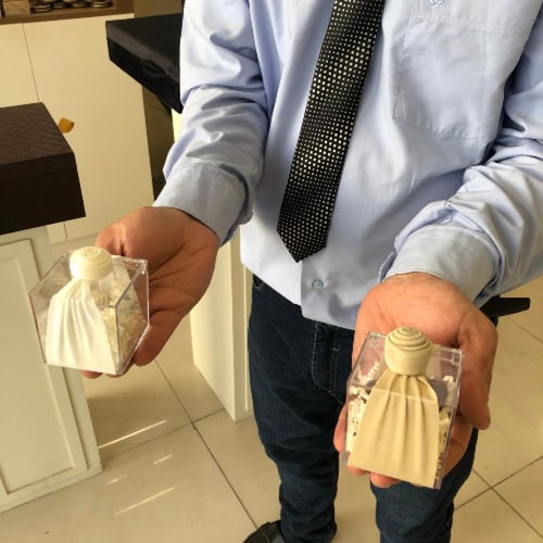 توزيعات اكريليك بالحبة