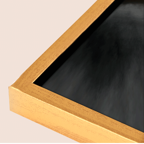 لوحة خيل جدارية تجسد صراعًا مهيبًا بين حصانين