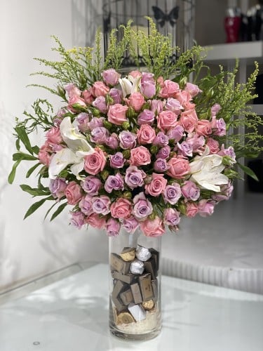 تنسيق فازة ورد مع نص كيلو باتشي