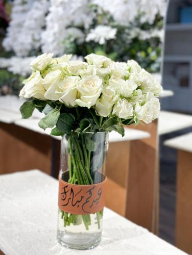 Flower vase