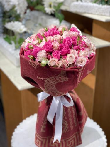 Kashmiri shawl with roses, baby juri with cake