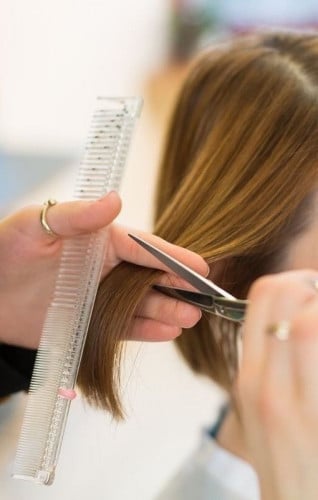 إزالة تقصف شعر