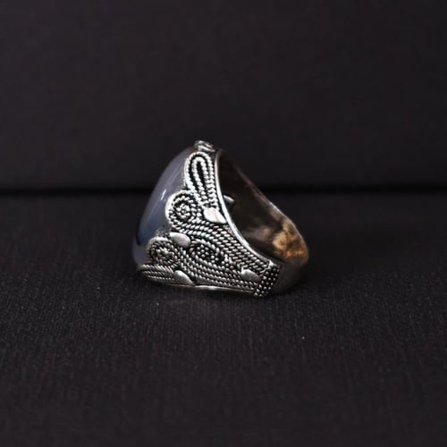 خاتم فضة رجالي عيار 925 متوج بحجر عقيق يماني طبيعي