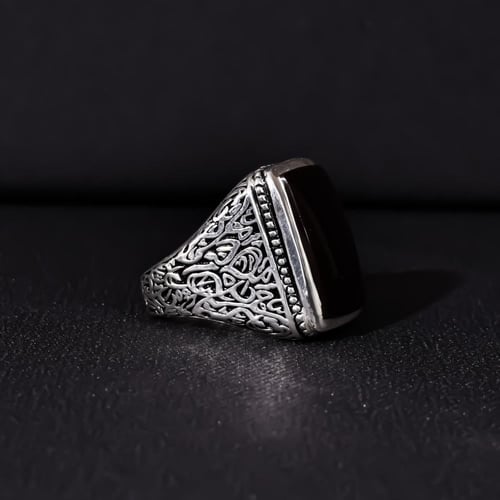 خاتم فضة رجالي صياغة عارف عيار 990 متوج بحجر عقيق...