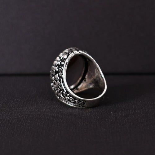 خاتم فضة رجالي عيار 925 متوج بحجر عقيق يماني طبيعي...