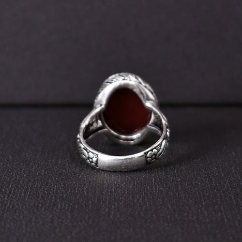 خاتم فضة رجالي عيار 925 متوج بحجر عقيق يماني كبدي...