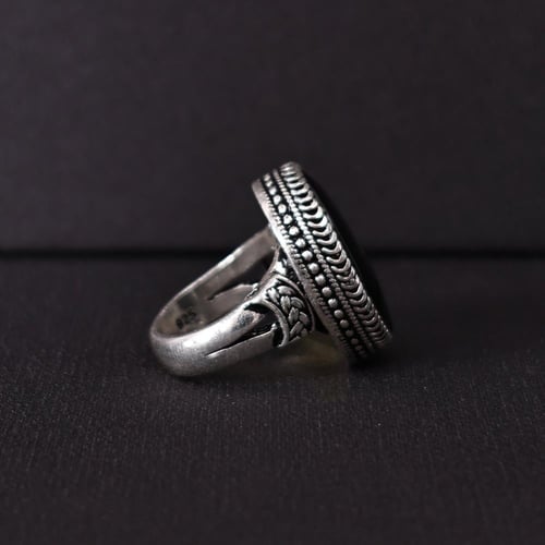 خاتم فضة رجالي عيار 925 متوج بحجر عقيق يماني طبيعي