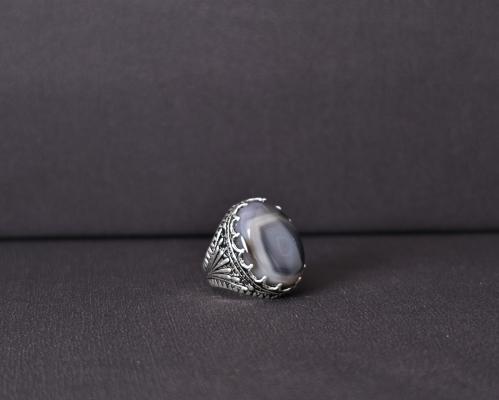 خاتم فضة رجالي عيار 925 متوج بحجر عقيق يماني طبيعي