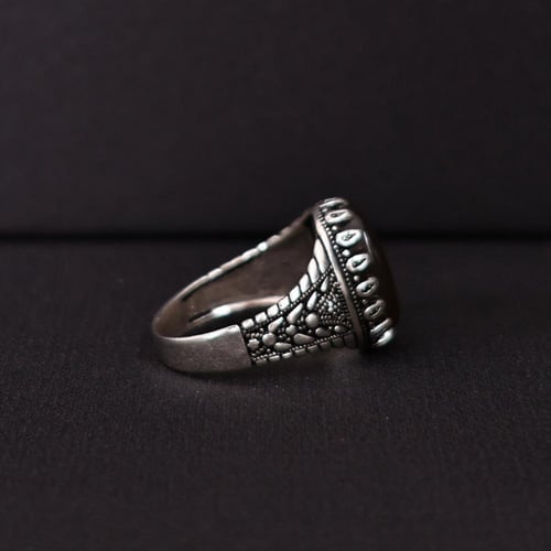 خاتم فضة رجالي عيار 925 متوج بحجر عقيق يماني طبيعي