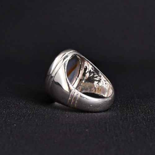 خاتم فضة رجالي عيار 925 متوج بحجر عقيق يماني مصور...