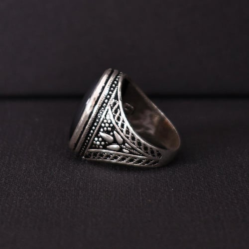 خاتم فضة رجالي عيار 925 متوج بحجر عقيق يماني طبيعي