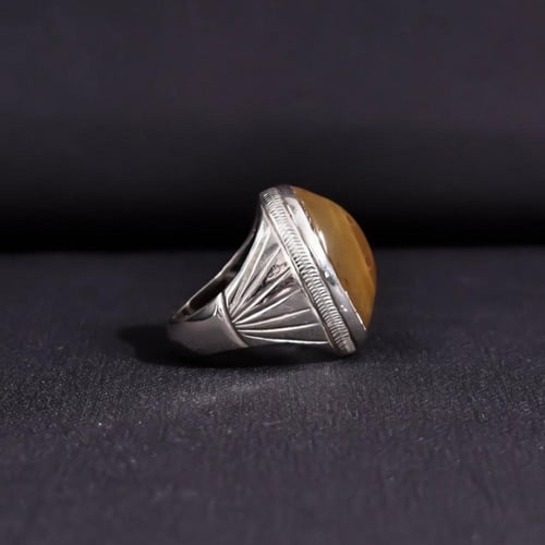 خاتم فضة رجالي عيار 925 متوج بحجر عقيق يماني سليما...