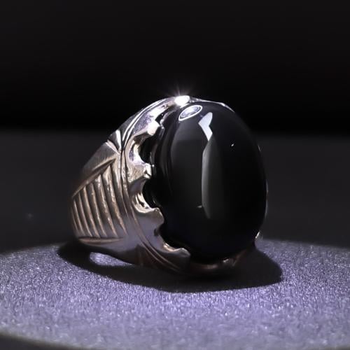 خاتم فضة رجالي عيار 925 متوج بحجر عقيق يماني طبيعي