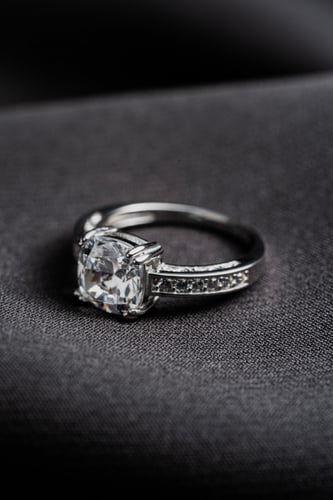 خاتم فضة عيار 925 مرصع بحجر الزركون