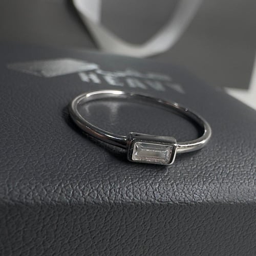 خاتم فضة عيار 925 مرصع بحجر الزركون