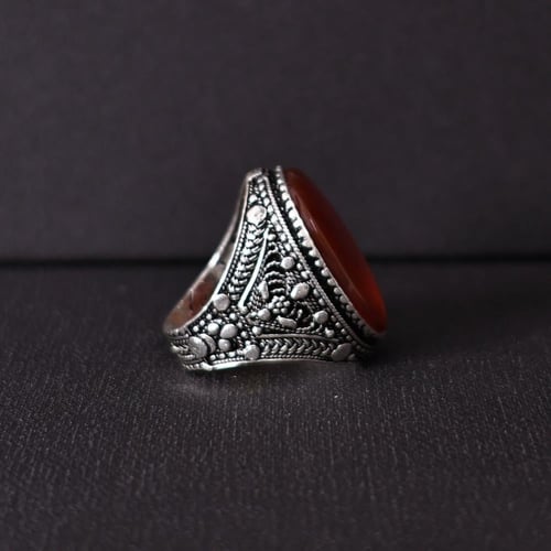 خاتم فضة رجالي عيار 925 متوج بحجر عقيق يماني طبيعي