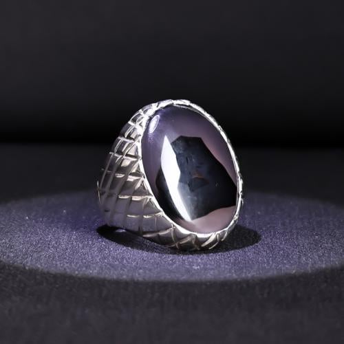 خاتم فضة رجالي عيار 950 متوج بحجر عقيق يماني مصور...