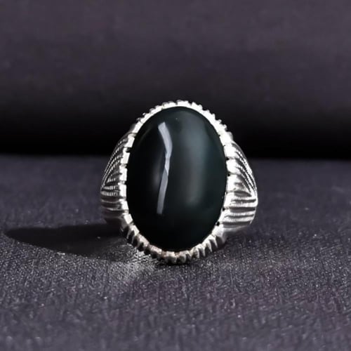 خاتم فضة رجالي عيار 925 متوج بحجر عقيق يماني اخضر...