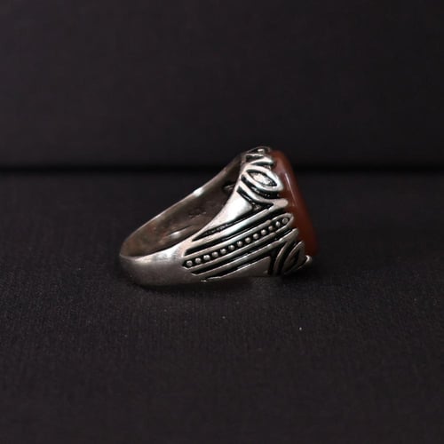 خاتم فضة رجالي عيار 925 متوج بحجر عقيق يماني طبيعي