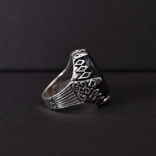 خاتم فضة رجالي عيار 925 متوج بحجر عقيق يماني طبيعي