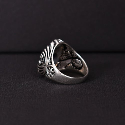 خاتم فضة رجالي عيار 925 متوج بحجر عقيق يماني طبيعي