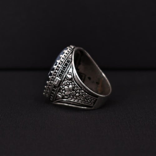 خاتم فضة رجالي عيار 925 متوج بحجر عقيق يماني طبيعي