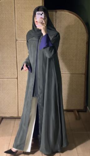Khuzama abaya