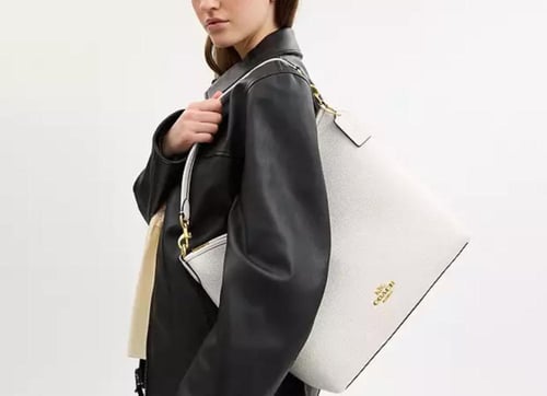 حقيبه كوتش المقاس الكبير Laurel