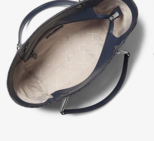 حقيبه مايكل كورس لون كحلي Jet Set