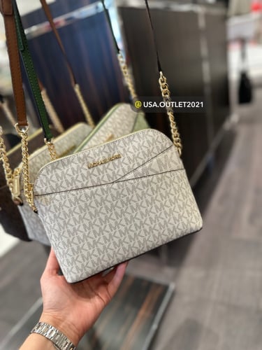 حقيبه مايكل كورس Jet Set Travel