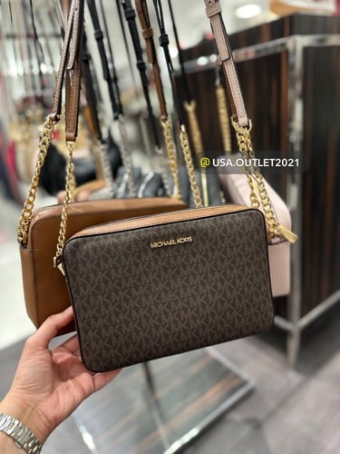 حقيبه مايكل كورس Jet Set