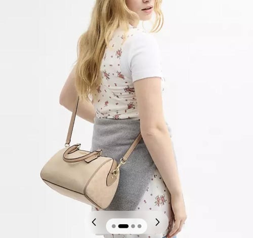 حقيبه كوتش المقاس الوسط Rowan