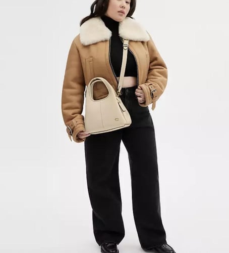 حقيبه كوتش Lana 23