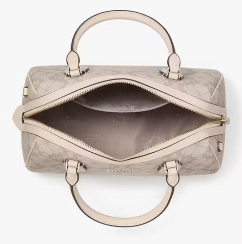 حقيبه كيت سبيد المقاس الكبير Signature Spade Flowe...