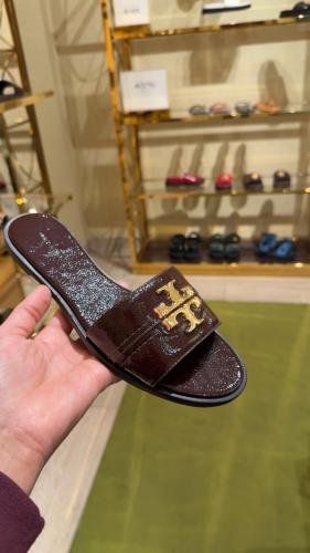 حذاء توري بورش